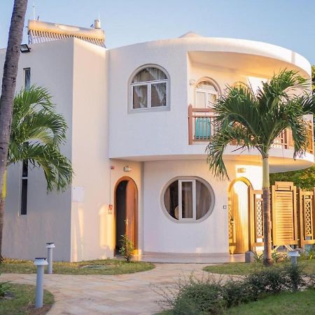 Gold Beach Resort Flic en Flac Экстерьер фото