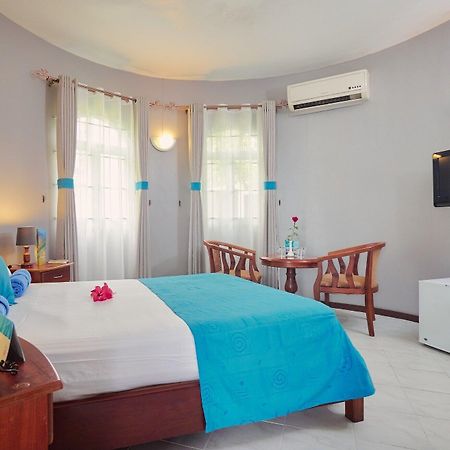Gold Beach Resort Flic en Flac Экстерьер фото