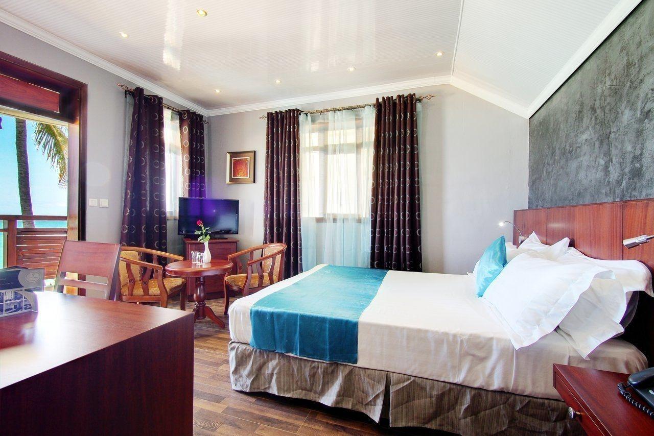 Gold Beach Resort Flic en Flac Экстерьер фото