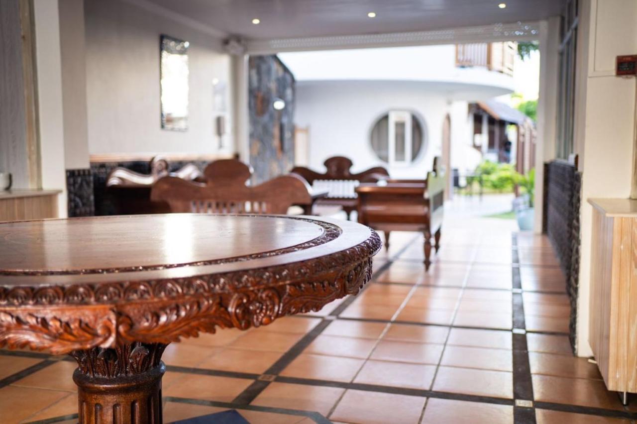 Gold Beach Resort Flic en Flac Экстерьер фото