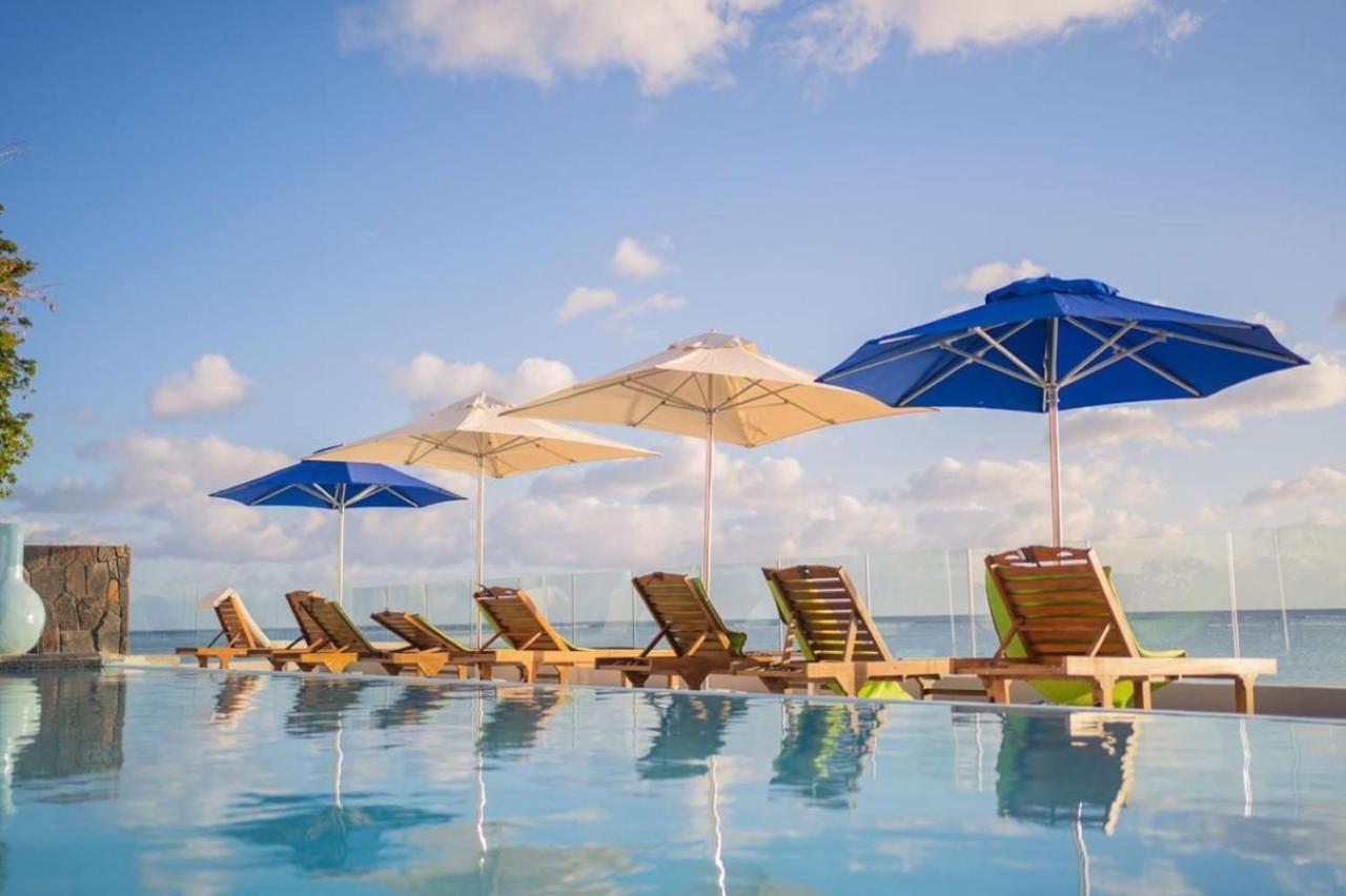 Gold Beach Resort Flic en Flac Экстерьер фото