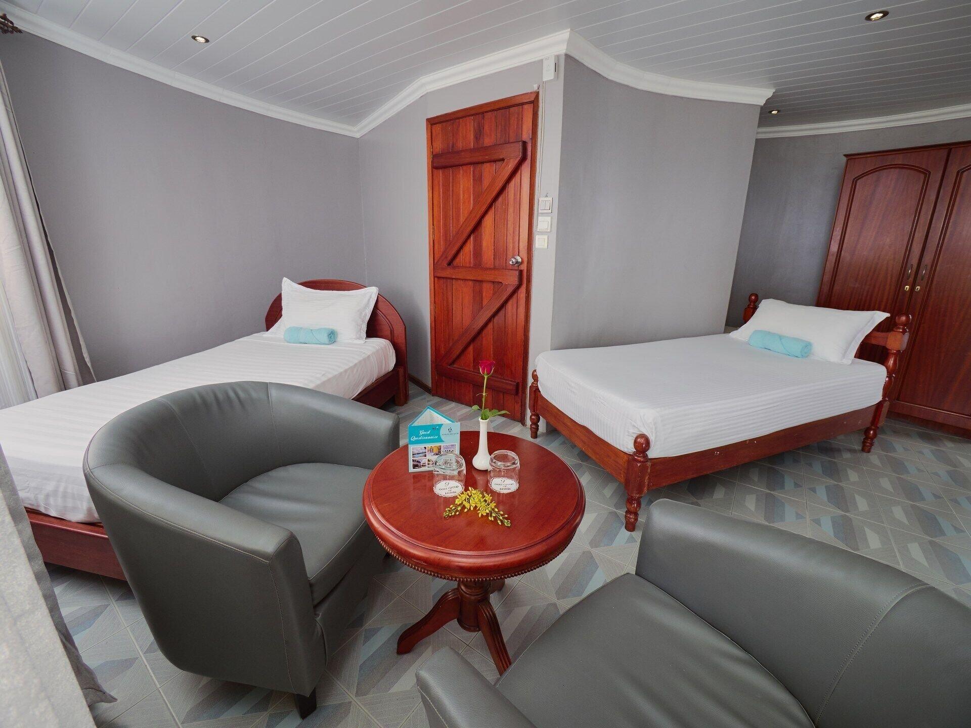 Gold Beach Resort Flic en Flac Экстерьер фото