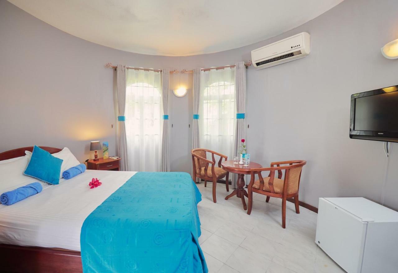 Gold Beach Resort Flic en Flac Экстерьер фото